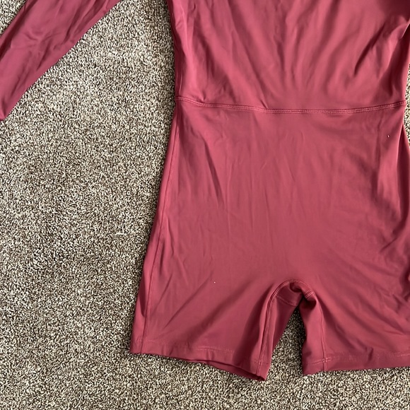 Set Active Romper - Picture 4 of 6